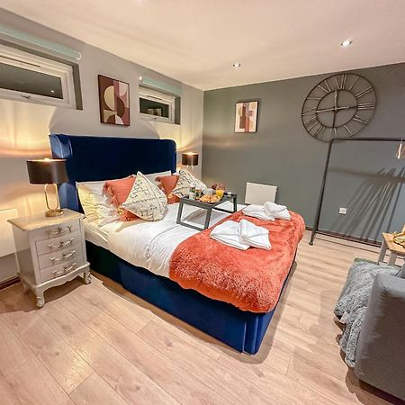 Stunning Studio Garden House - Free Wifi & Parking Hendon Kültér fotó